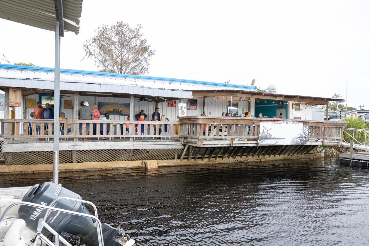 Steinhatchee River Inn And Marina Exteriér fotografie